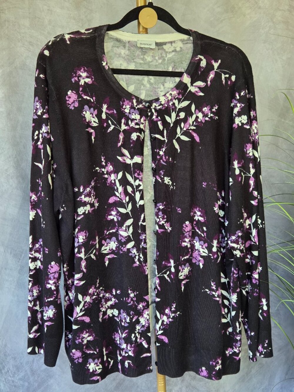 Women's Avenue Black Purple & White Fine Gauge Knit Cardigan Sz 22-24 Like New - Picture 1 of 4